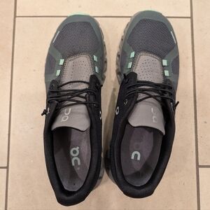 On Cloud 5 Running Shoe